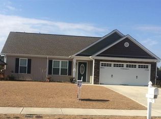 302 Jasmine Ln, Jacksonville, NC 28546