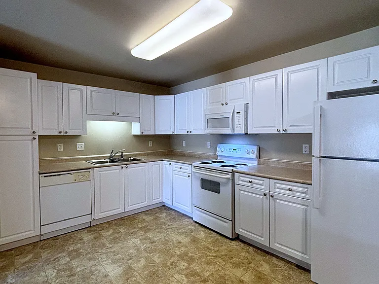 Arbor Pointe — Photo 16