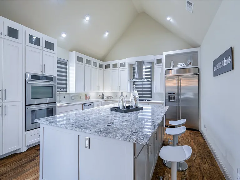 5624 Gillum Dr — Photo 15