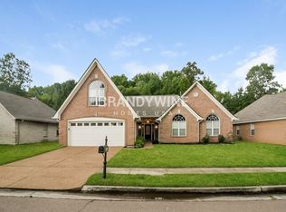 1581 Farkleberry Dr, Cordova, TN 38016