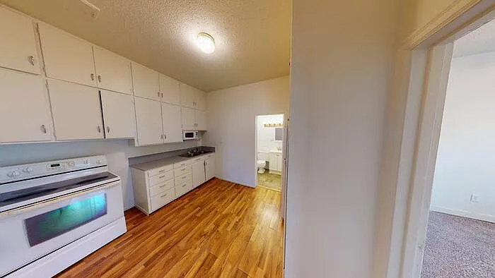 2 bed, 1.0 bath, $845 — Photo 3