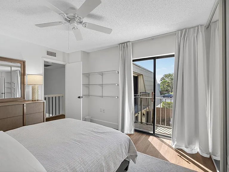 1700 Embassy Dr #103 — Photo 52
