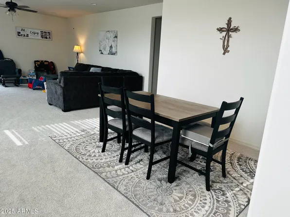 6752 W Siesta Way, Laveen, AZ 85339