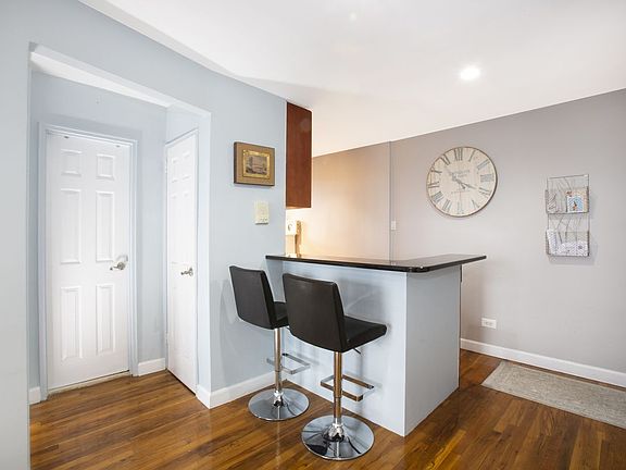 3rd image of 5015 39th St APT 4D