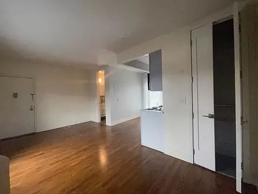 5th image of 1882 Fulton St #Penthouse