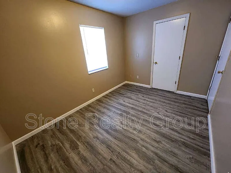 2480 E Clayton Dr — Photo 5