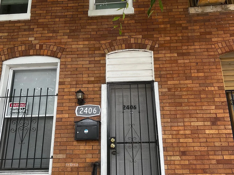2406 Wilkens Ave