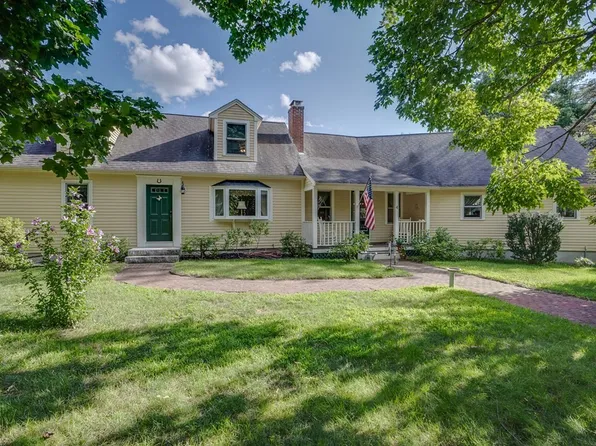 4 Glendale Ave, Sterling, MA 01564