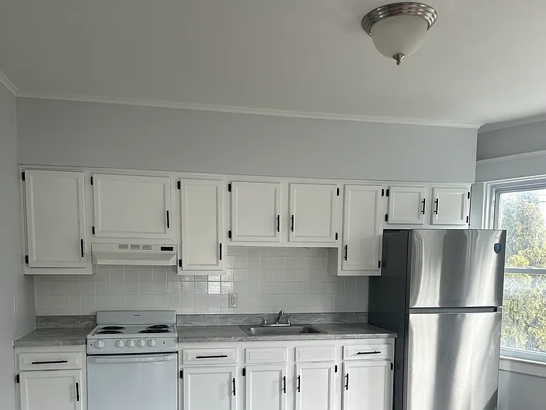 236 Mohawk Ave #1 — Photo 4