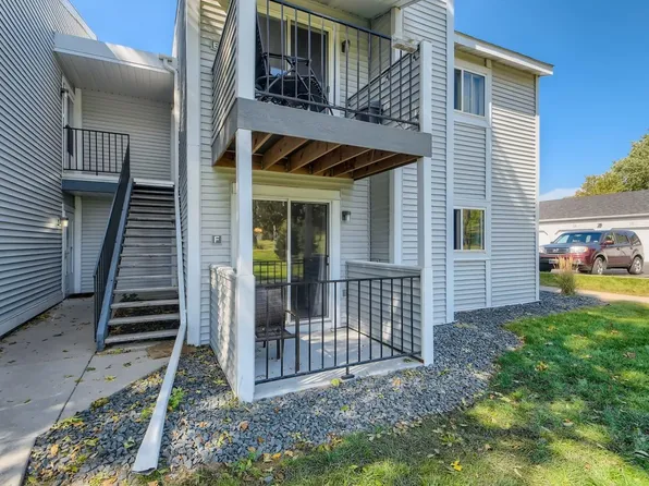 1713 Fulham St APT F, Lauderdale, MN 55113