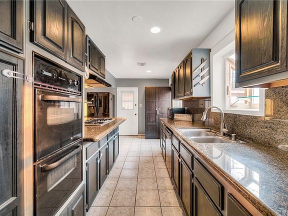 5th image of 6126 Fair Ave