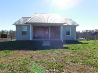 39 E Hannah Ln, Irvine, KY 40336