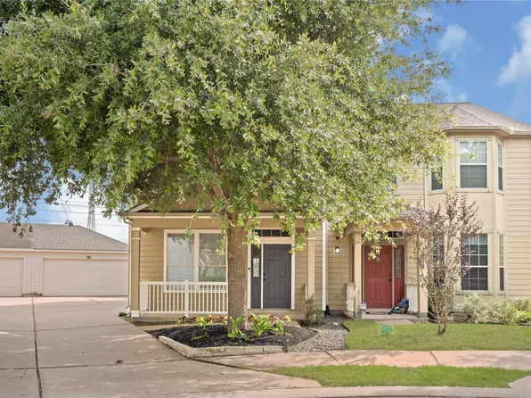 16887 Mammoth Springs Dr, Houston, TX 77095