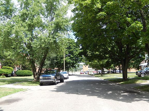 5th image of 17161 Ashton Ave
