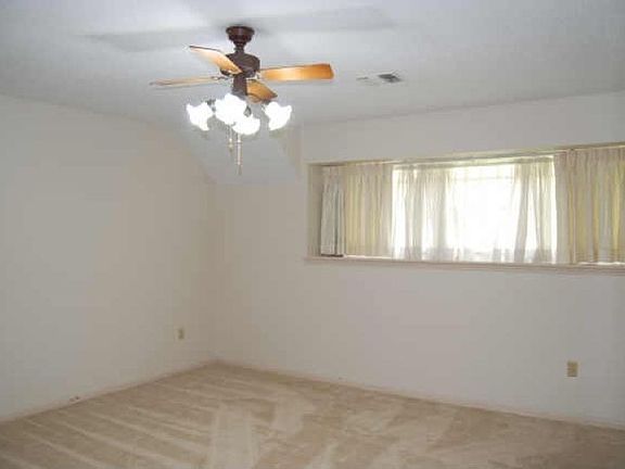 5th image of 5726 Old Lodge Dr