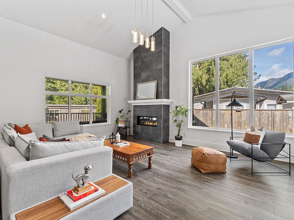 1st image of 3295 Sunnyside Rd #12