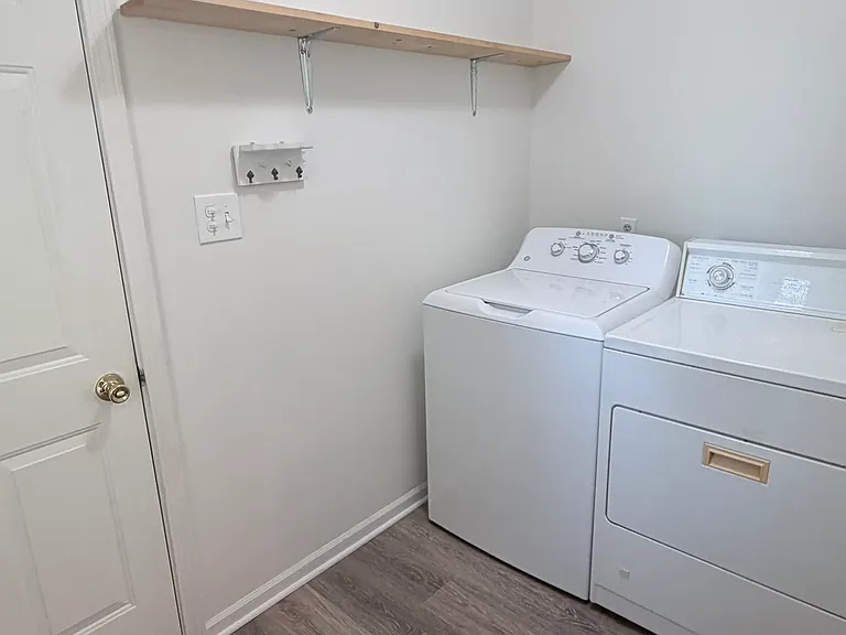 1109 Cambridge Ln — Photo 21