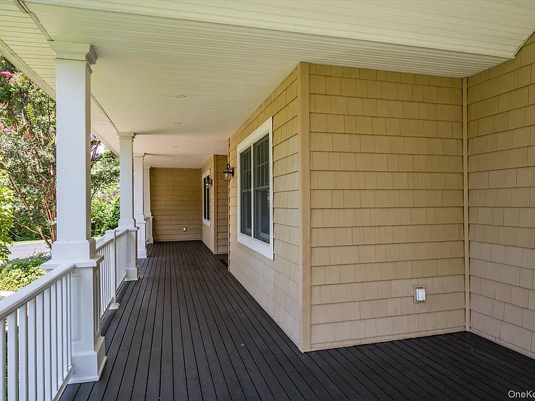 12 Glenridge Ln — Photo 2