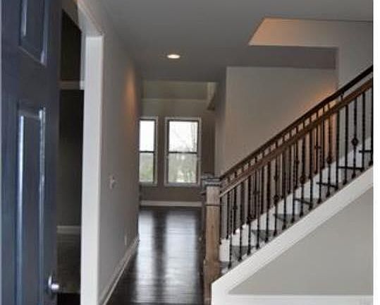 2nd image of 214 Bobwood Dr