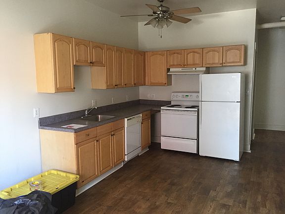 4th image of 731 W Marshall St APT A