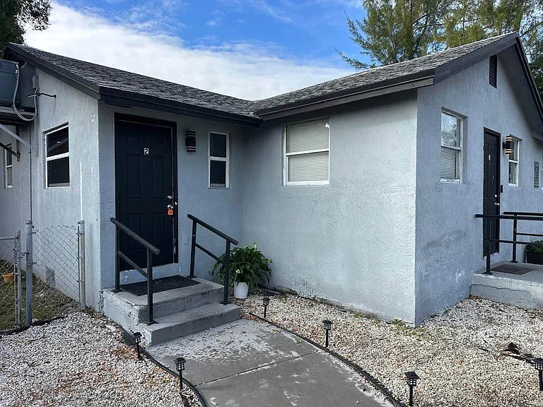 1033 NW 3rd Ave #2 — Photo 8