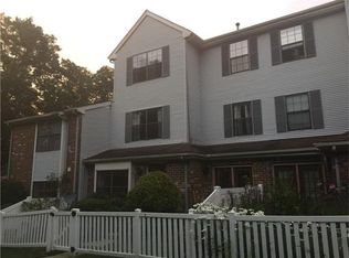 27 Covington Ct, East Brunswick, NJ 08816