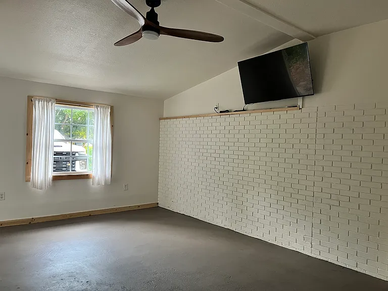 1317 Elizabeth Ave — Photo 27