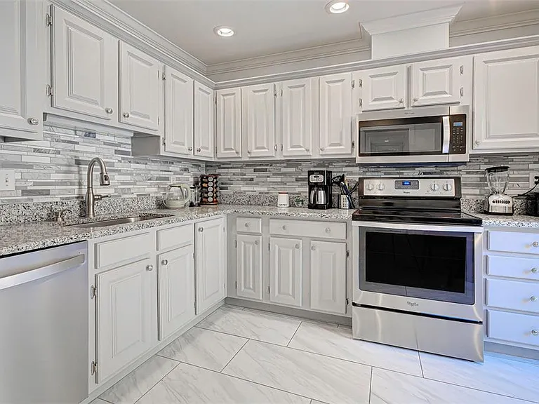 1740 Landings Blvd #39 — Photo 18