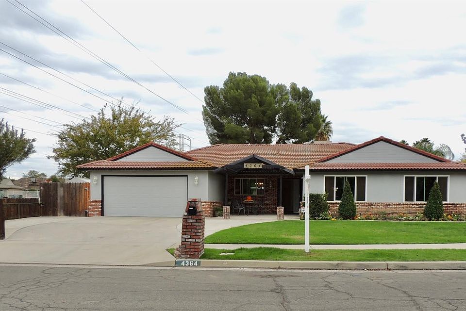 1st image of 4364 N Hacienda Dr