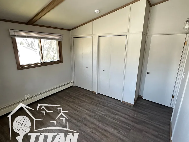 1135 Moreland St #1 — Photo 5