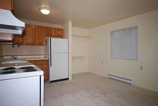 5th image of 1031 W Columbia Ave #B