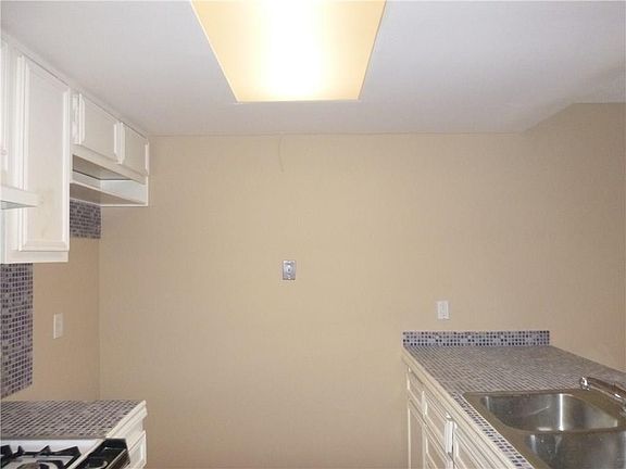 4th image of 1955 Trawood Dr APT 19