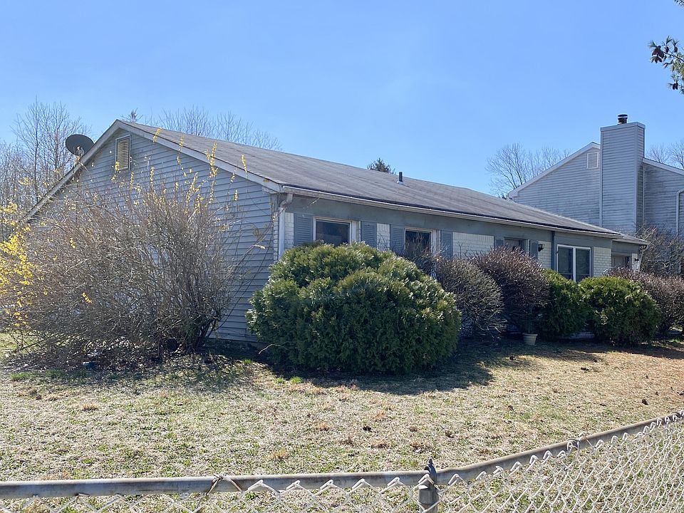 2nd image of 38 Mizzen Dr