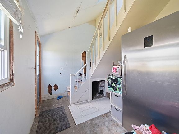 4th image of 16570 Cement City Rd