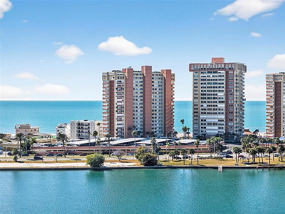 2nd image of 17920 GULF BOULEVARD #102