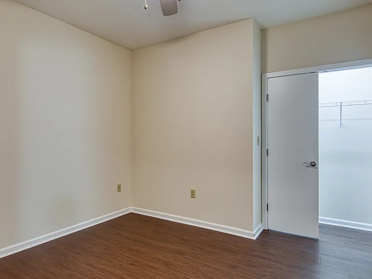 Gramercy Row Apartment Residences — Photo 14