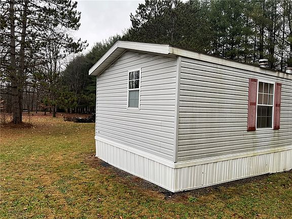 2nd image of 139 Snow Drift Ln