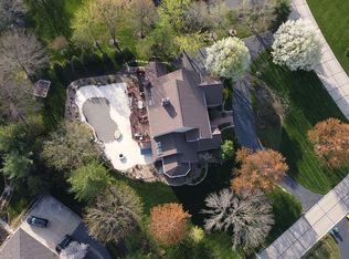 2250 Whitney Pointe Dr, Chesterfield, MO 63005