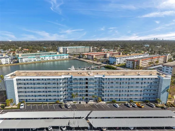 5925 Shore Blvd S APT 406, Gulfport, FL 33707