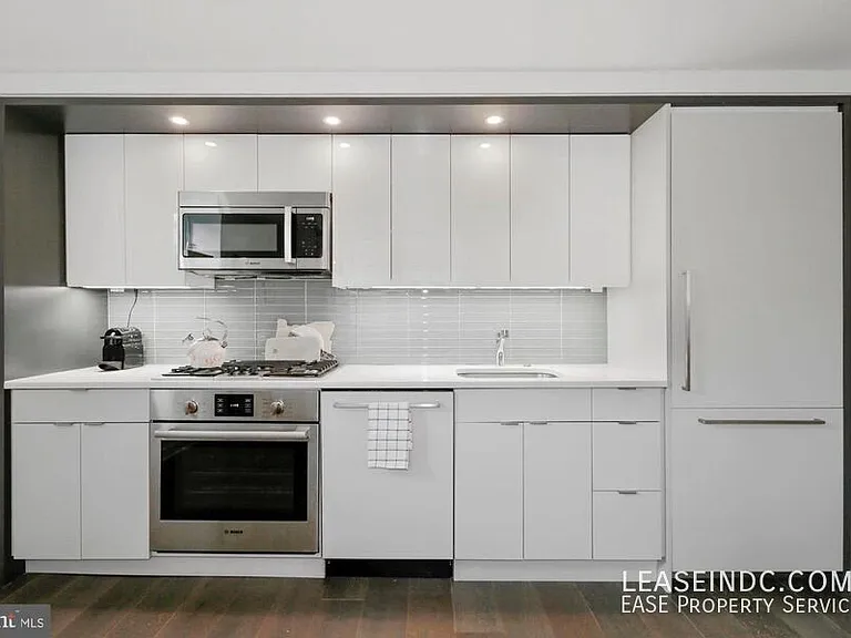 129 W St NW #103 — Photo 8