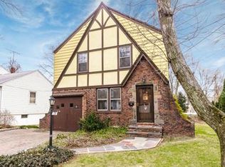 19 S Ashby Ave, Livingston, NJ 07039