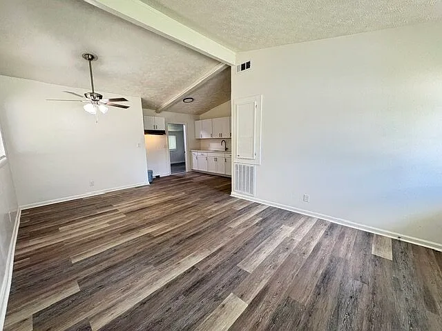3652 Grier Ave — Photo 3