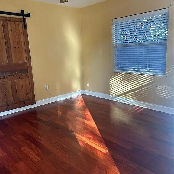 1332 N Fern Creek Ave — Photo 7