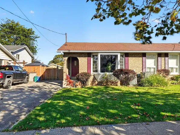 45 Green Maple Dr, Saint Catharines, ON L2P 3P4