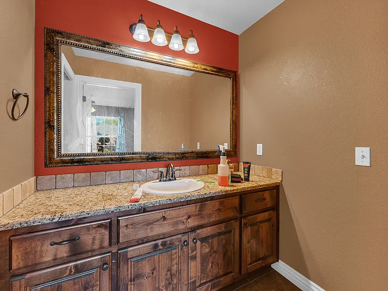 2265 N Covington Park Blvd — Photo 13