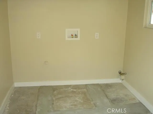 1127 N Briarwood St — Photo 7