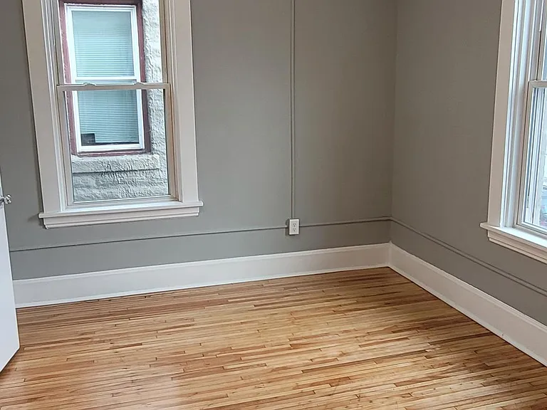 955 Edmund Ave #3 — Photo 5
