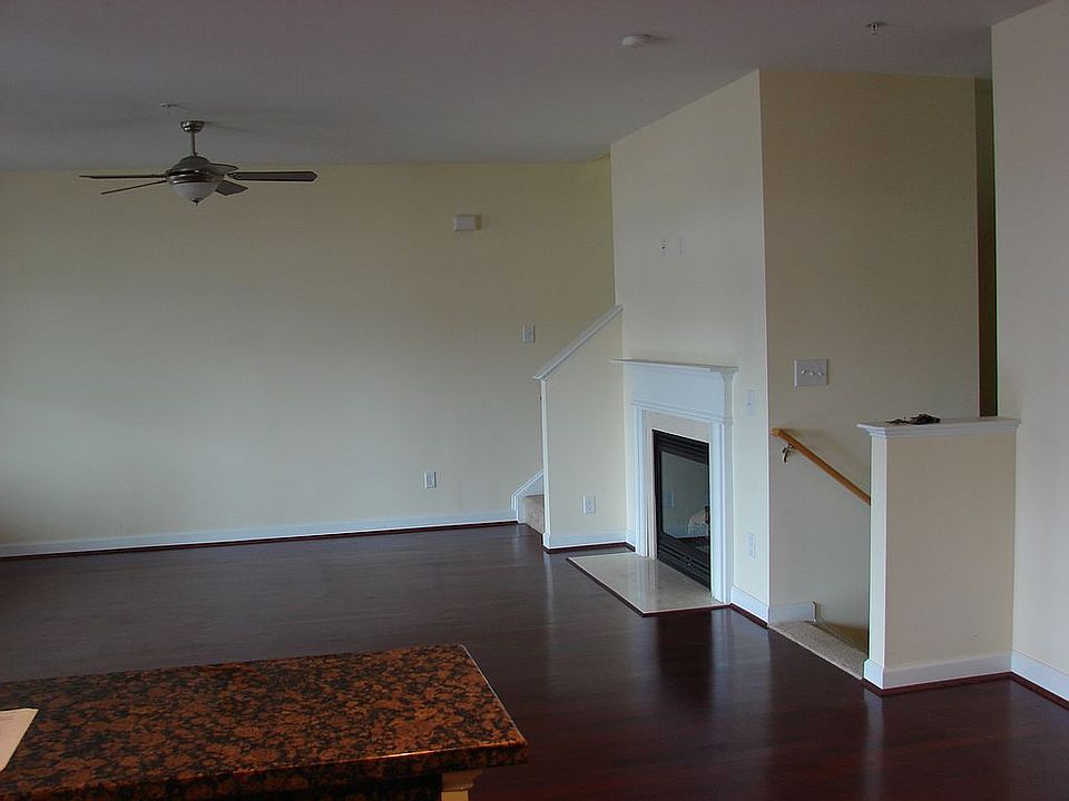 1st floor entry, Living room