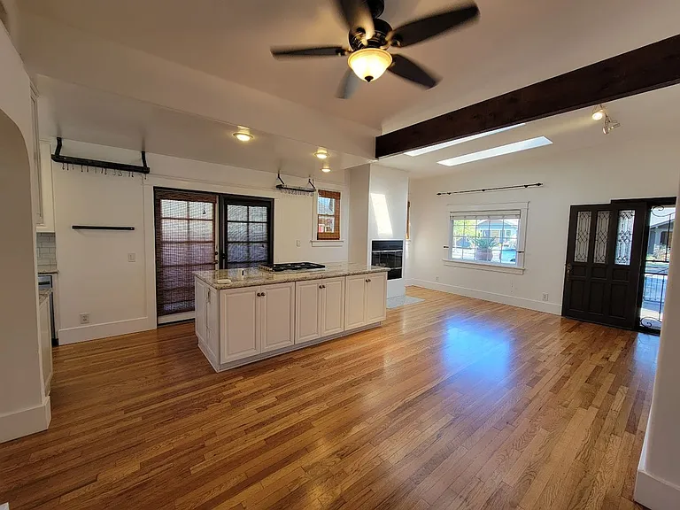 321 Grand Ave — Photo 12
