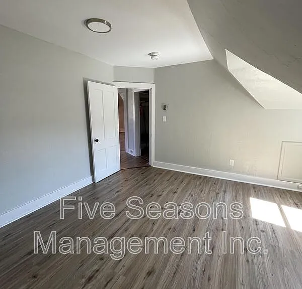 19 Fletcher Pl #3 — Photo 17